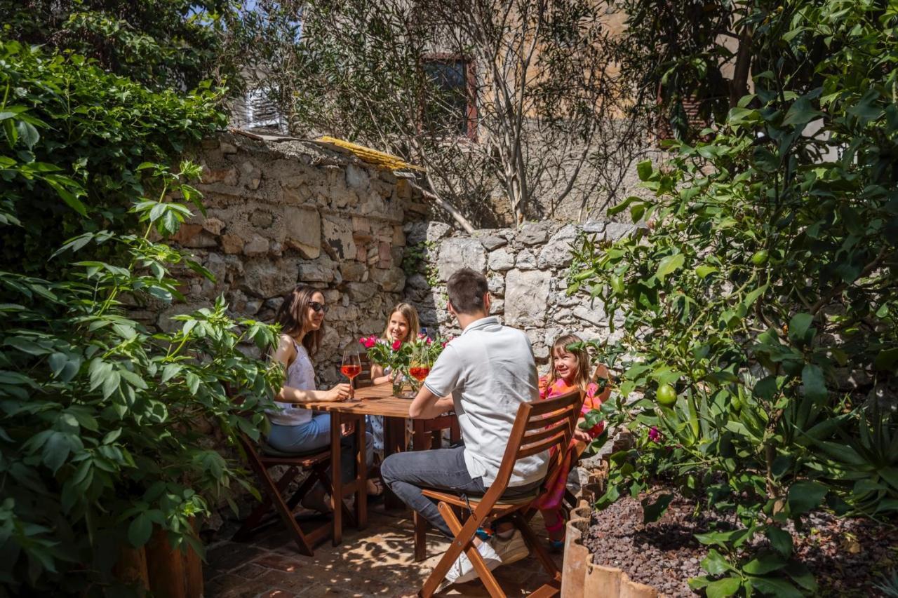 House Encanto Veli Losinj Bagian luar foto